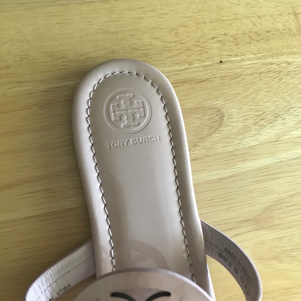 NEW -  TORY BURCH - MILLER SANDAL - 8 1/2 - Picture 4 of 7